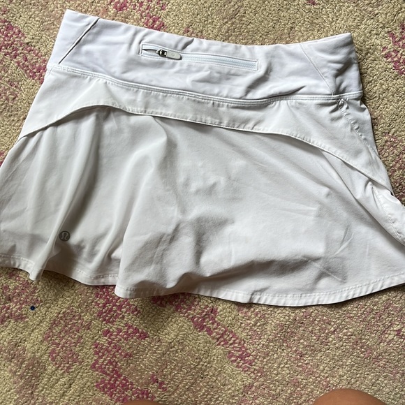 Lululemon play off the the pleats skirt SIZE 4–white - Picture 4 of 4